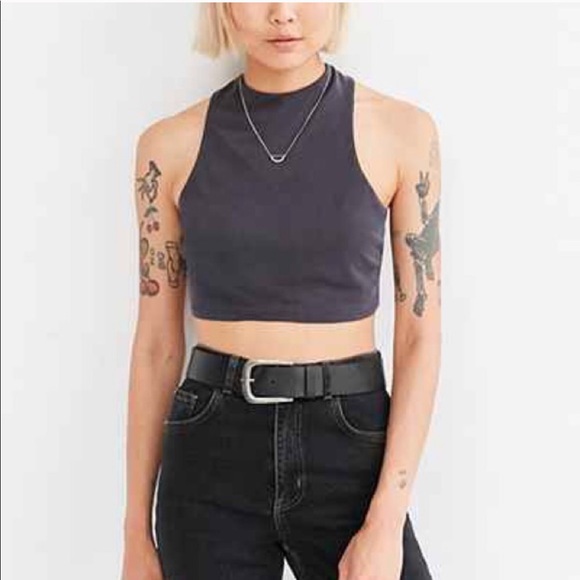 Crop Top Noir Silence + Noise - Taille XS - Manches 3/4 - État Très Bon (porté Quelques Fois)